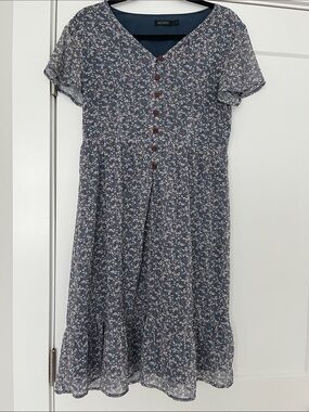 Mika rose blue floral modest midi dress size small